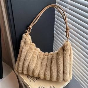 Women Plush Underarm Bag Faux Fur Pleated Vertical Texture Shoulder Handbag Autumn Winter Fashion Casual Solid Color