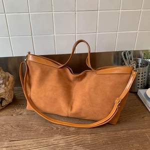 Borsa Tote Minimalista Grande Capacità Texture Scamosciata Opaca Pelle PU Pendolare Quotidiana Borsa A Tracolla Da Donna