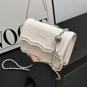 Women Retro Scalloped Edge PU Leather Small Square Bag With Silver Chain Strap Fashionable Crossbody Shoulder Bag