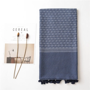 Écharpe vintage en coton et lin avec imprimé floral bleu et blanc et pompons