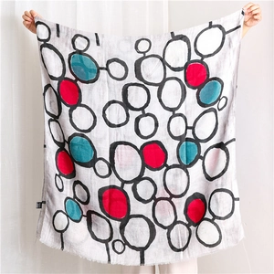 Écharpe longue en coton et lin avec motifs cercles géométriques modernes vert et rouge
