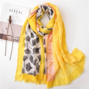 Ethnic Floral Ginkgo Leaf Printed Scarf Viscose Lightweight Shawl Wrap With Tassel Fringe For Women Beach Sun Protection