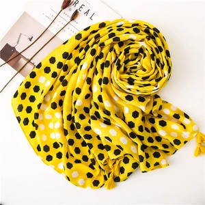 Chic yellow honeycomb geometric pattern scarf with elegant fringe tassels for summer wear
