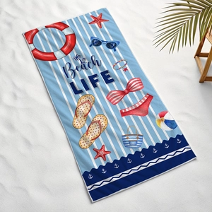 Mikrofaser Strandtuch mit Beach Life Aufdruck und Sommer-Elementen auf weißem Sand