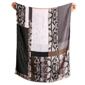 Leopard print cotton linen scarf with snakeskin patterns and elegant tassels