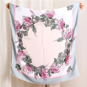 Vintage Floral Print Shawl Scarf Cotton Polyester Blend Lightweight Sun Protection Tassels Women Elegant Beach Travel