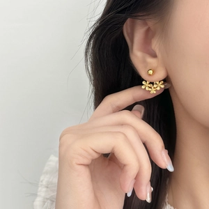 Elegant gold flower stud earrings featuring a triple floral cluster for women