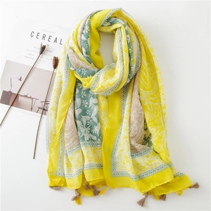 Ethno-Baumwollleinen-Schal mit Paisley-Muster und Quasten in Gelb und Graugrün