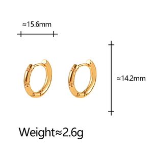 Créoles géométriques minimalistes plaquées or serties de micro-oxydes de zirconium