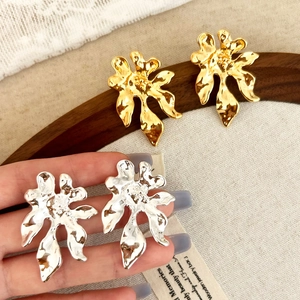 Irregular Flower Stud Earrings Copper Molten Metal Design Exaggerated Retro Style For Women Elegant Jewelry