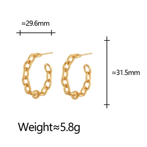 Fashionable gold chain link C-shaped hoop earrings with size and weight dimensions