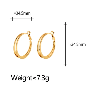 Geometrische doppelreihige Creolen in Goldoptik mit 34,5mm Durchmesser und Strukturfinish