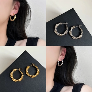 Créoles Mobius Cuivre Rétro Français Torsion Spirale Design Plaqué Or 18K Avec Tige En Argent Sterling 925 Femmes