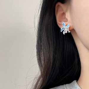 Boucles D'oreilles Puces Orchidée En Émail Avec Zircon Cuivre Bijoux Floraux Élégant Doux Personnalité Mode Quotidienne Femmes