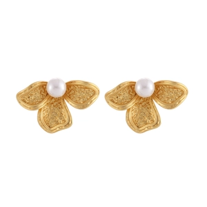 Elegant gold-tone flower stud earrings with white pearl center in vintage minimalist style