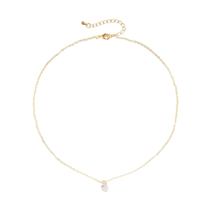 Elegante collana girocollo dorata con ciondolo a goccia in zirconia cubica a pera
