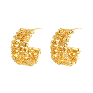 Chic woven C-shape gold earrings featuring a vintage textured hollow braided design