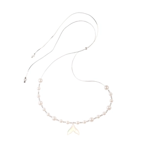 Elegant silver pearl necklace with iridescent fishtail pendant and adjustable chain