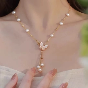 Süßwasserperlen Halskette Mit Schmetterlingsanhänger Und Quaste Vergoldeter Eleganter Choker Schmuck Für Frauen Mädchen