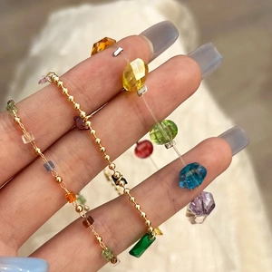 Bracelet Femme Cuivre Plaqué Or Avec Zircones Cubiques Colorées Perles Facettées Bijoux De Mode Élégants Réglables