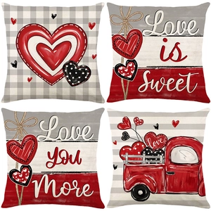 Set aus vier Valentinstag-Kissenbezügen aus Leinen mit Herz- und Karomuster-Drucken