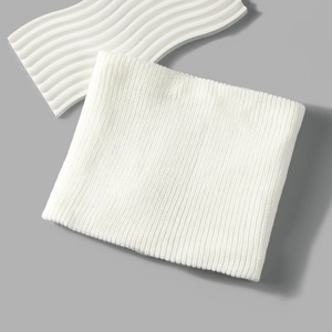Scaldacollo da donna in maglia bianca a coste, sciarpa invernale calda e morbida