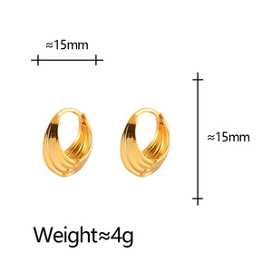 Detail of 15mm gold textured hoop earrings showing 4g weight and ribbed design