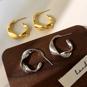 Twisted Geometric Stud Earrings High Polish Copper 18K Gold Plated Fashion Jewelry For Women With Copper Earring Post