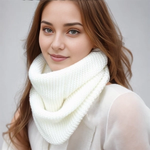 Chunky Knit Neck Warmer Soft Polyester Solid Color Infinity Scarf For Women Winter Warm Commute Thick Snood Wrap