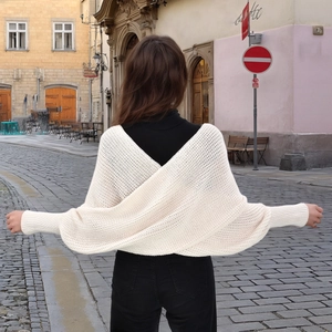 Women's off-white knitted crossover wrap shawl with irregular batwing sleeves for autumn