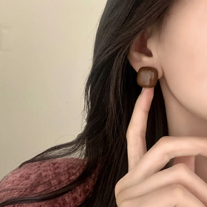Chic square brown drip oil stud earrings for women with a glossy luxury finish