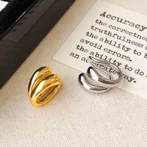 Bagues d'oreilles minimalistes double couche en or et argent avec fini poli brillant