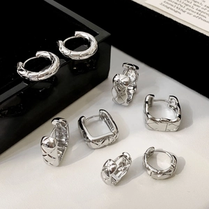Quilted Rhombus Pattern Copper Hoop Earrings Silver Color Geometric Huggie Fashion Women With Silver Earring Post