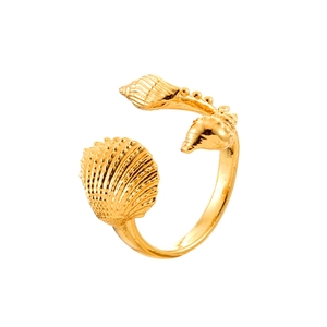 Anello aperto dorato con motivi di conchiglia e capasanta dal design marino