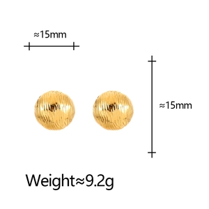 Boucles d'oreilles boules dorées texturées de 15mm avec une finition en métal brossé