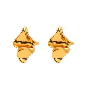 Minimalist gold irregular crinkle stud earrings with fluid metal mirror finish