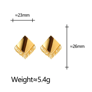 Minimalist geometric diamond shape gold fringe earrings with dimensions and weight info
