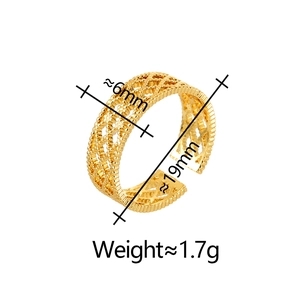 Detail view of gold hollow mesh ring showing 6mm width and 19mm inner diameter dimensions