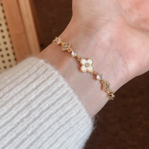 Bracciale Quadrifoglio Rame Conchiglia Madreperla Intarsio Zircone Elegante Regolabile Coulisse Gioielli Donna