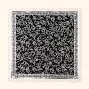 Eleganter 90cm quadratischer Satin-Schal mit schwarz-weißem Blumenranken-Muster
