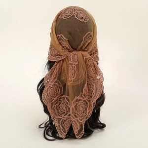 Élégant foulard en dentelle marron 80x80cm avec broderie de roses pour femmes