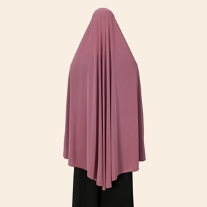Breathable long khimar hijab in dusty pink with elastic fabric and elegant drape