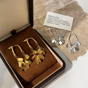 Boucles D'oreilles Pendantes En Cuivre Avec Pompons À Paillettes Rondes Design De Niche Style Luxe Léger