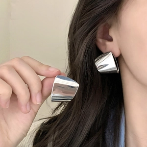Polished silver geometric square stud earrings with minimalist curved design for women