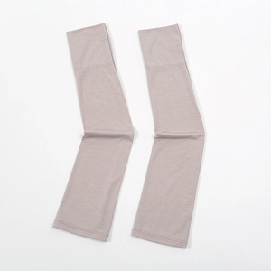 Soft modal sun protection arm sleeves in pale lavender with wide knit wrist cuffs