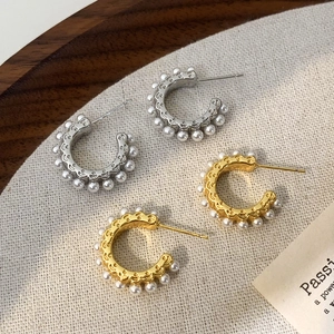 Boucles D'oreilles Créoles C Vintage Françaises Rétro Alliage De Cuivre Petites Künstliche Perles Pour Femmes Bijoux Élégants