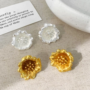 Boucles D Oreilles Puces Fleur Mate Avec Tige En Cuivre Vintage Pétales Superposés Bijoux En Métal Brossé