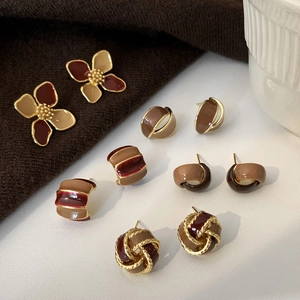 Retro Emaille Ohrstecker Französischer Stil Braun Kaffee Geometrisch Blume Gedreht Kupfer Eleganter Schmuck Damen