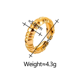 Detailed size specs for golden adjustable ring with 5.8mm width and 23mm diameter