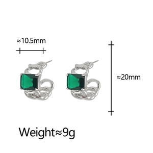 Detail view of silver chain earrings with square green zircon and dimensions 10.5x20mm